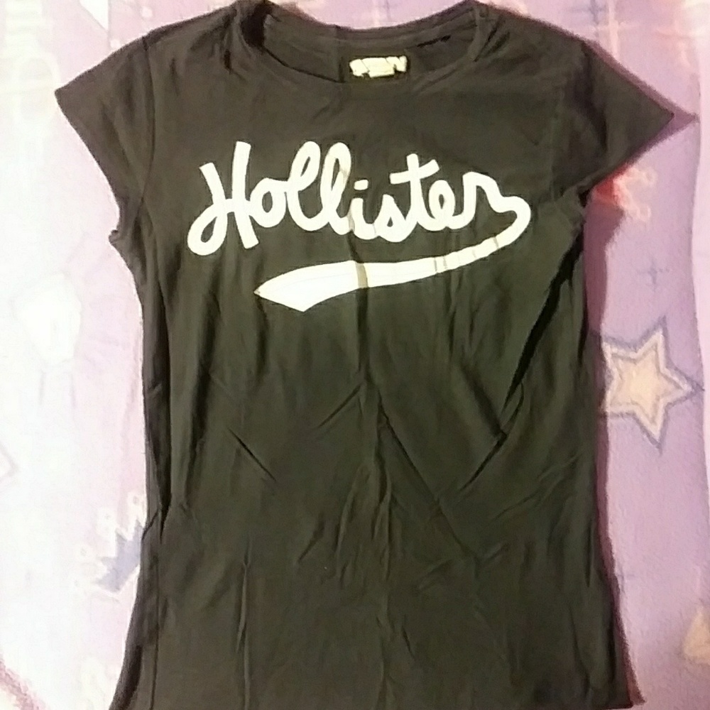 Hollister women's tee